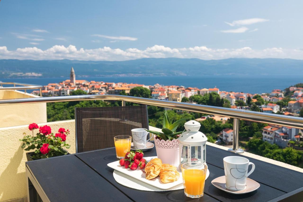 Apartman Jelena Vrbnik Buitenkant foto