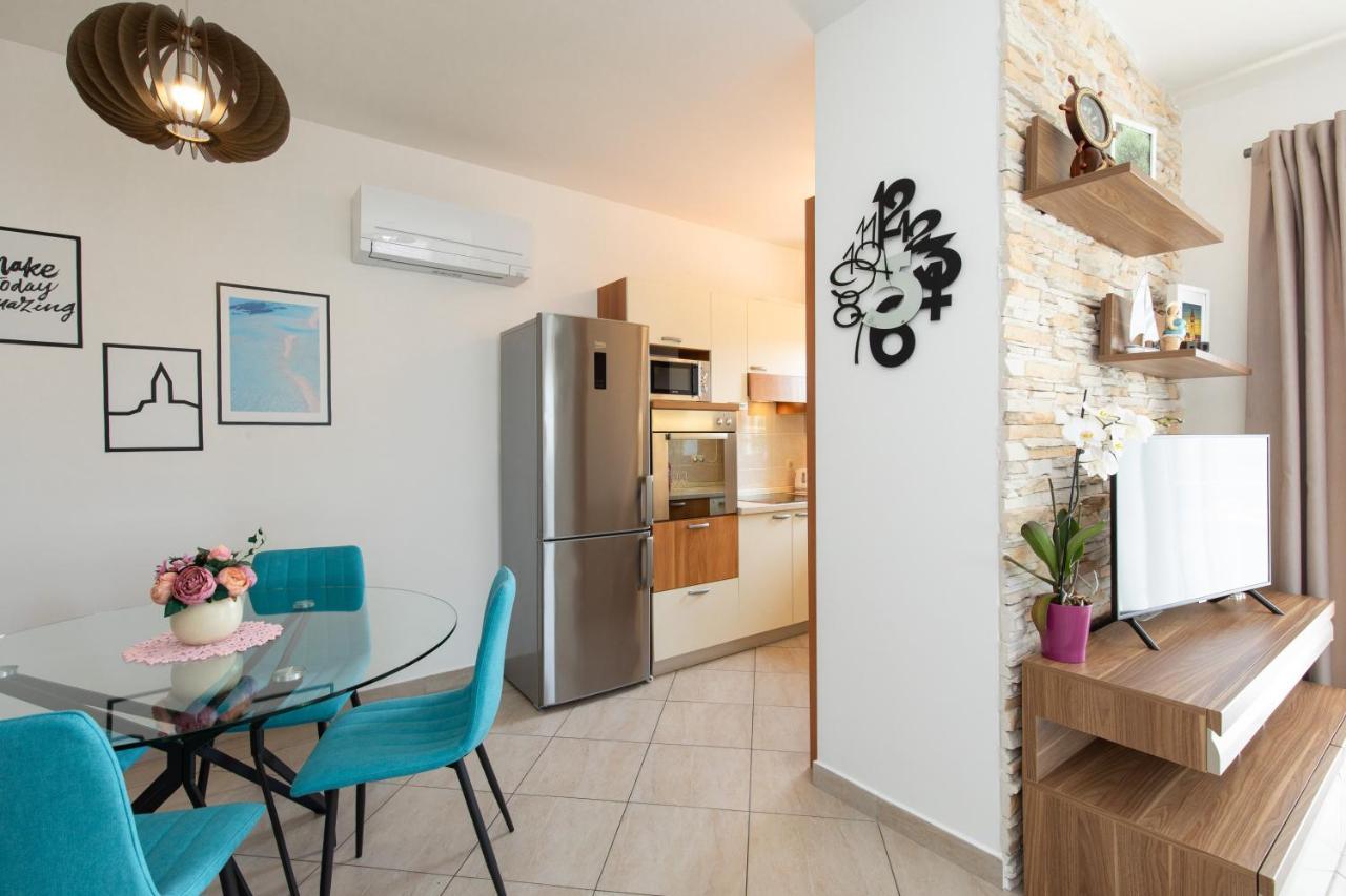 Apartman Jelena Vrbnik Buitenkant foto